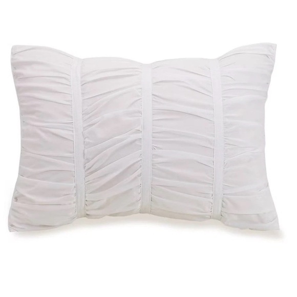 Luxurious White Full/Queen Comforter Set ~ NEW - Picture 5 of 5